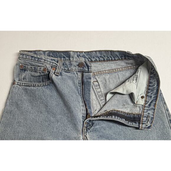 Vintage Levi’s 550 Relaxed Fit Tapered Leg Jeans 33X32 Blue Light Wash 2000s - Picture 7 of 13